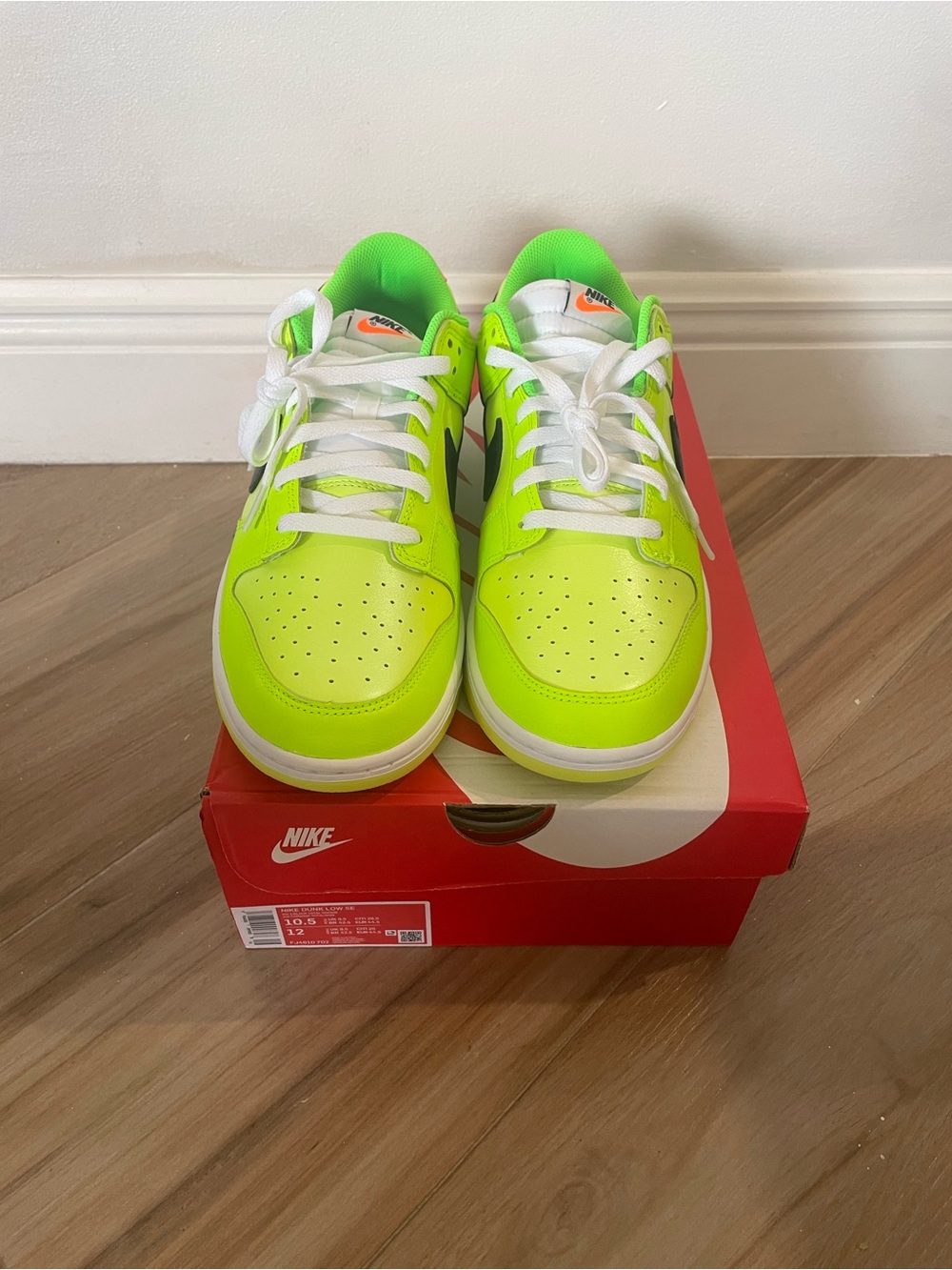 Nike Sneakers in Neon Green and White